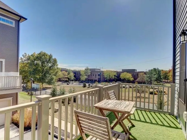33 Ambrosia Ct — Photo 10