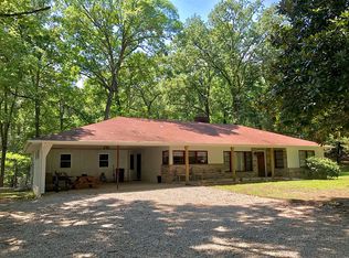 450 Cedarglade Rd, Hot Springs, AR 71913