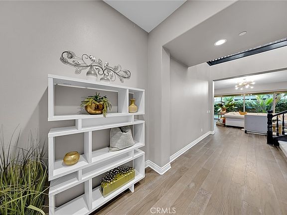 2nd image of 60 Dunmore