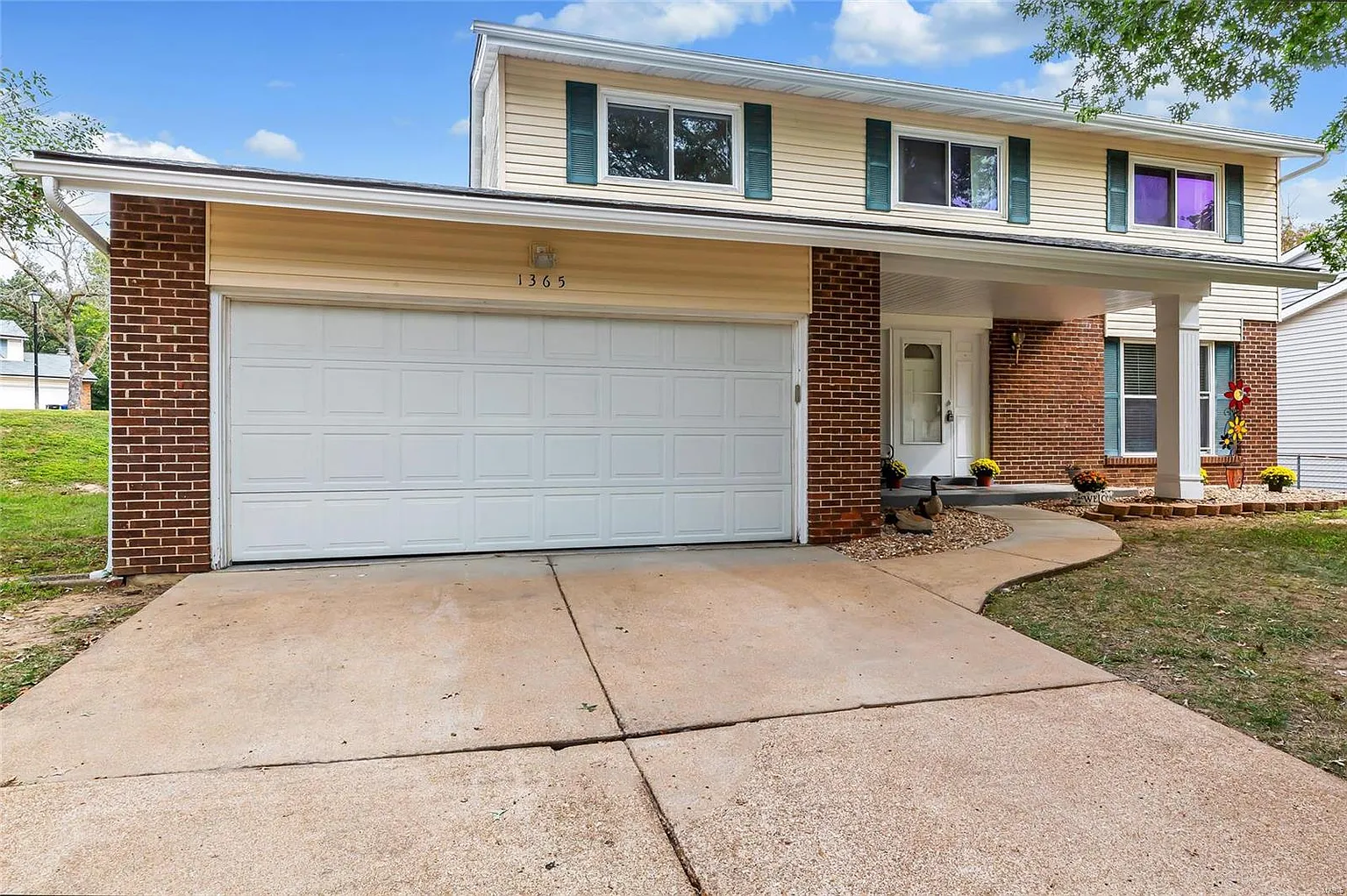 1365 Green Birch Dr photo 1