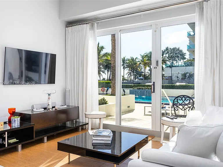 6917 Collins Ave #L-103 — Photo 2
