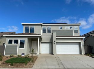 8225 Meadowleaf Ave, Elk Grove, CA 95757