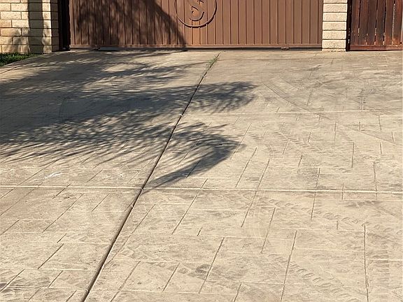 3rd image of 22965 Penasco Cir