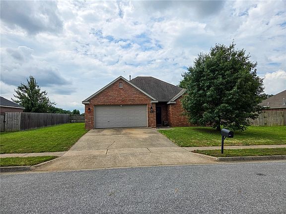 2nd image of 652 Riley Ln