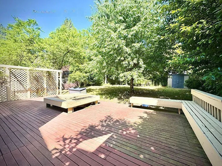 14124 Phinney Ave N — Photo 39