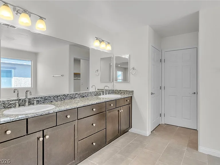 5344 Jade Crystal Ave — Photo 11