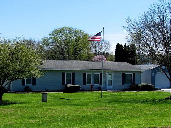 2nd image of 1729 Colora Rd