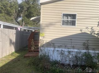 4025 N Bluewater Dr, Hernando, FL 34442