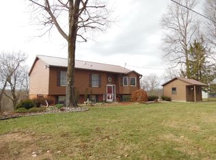 1090 Indian Run Rd, Marietta, OH 45750