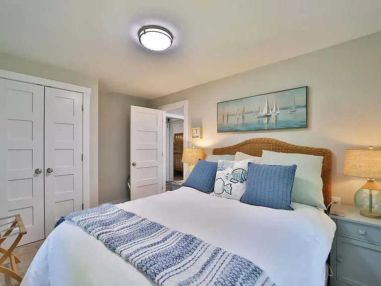 10032 N Long Lake Rd — Photo 11