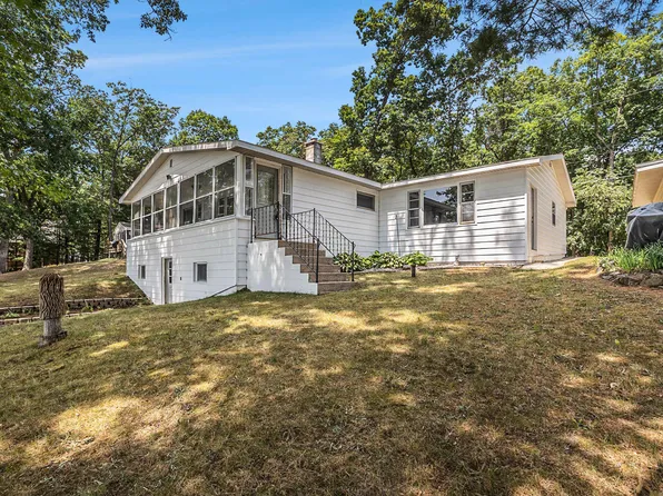 193 S Emerson Dr, Branch, MI 49402