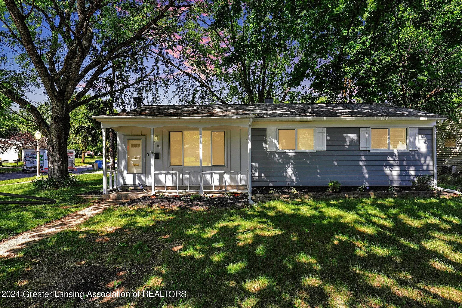 4101 Brighton Dr photo 1