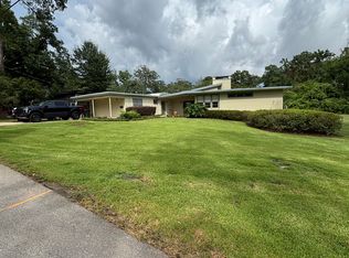 1322 Knollwood Dr, Baton Rouge, LA 70808