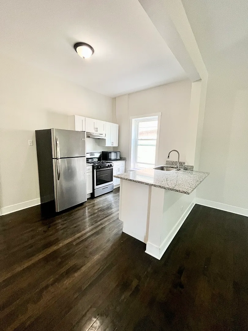 1 bed, 800 sqft, $1,375 — Photo 1