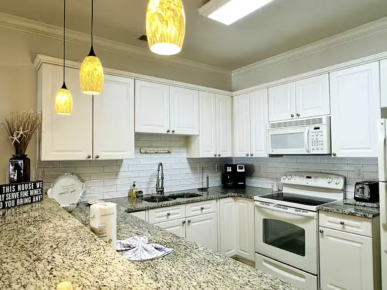 4827 Magnolia Lake Dr #404 — Photo 21