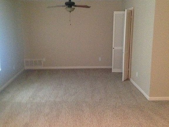 1214 Nancy living room