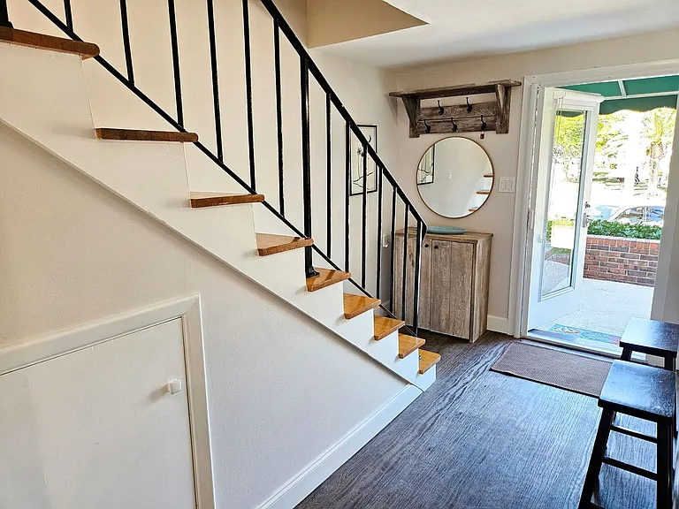713 W Venice Ave — Photo 33