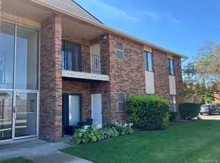 15128 Seagull Dr, Sterling Heights, MI