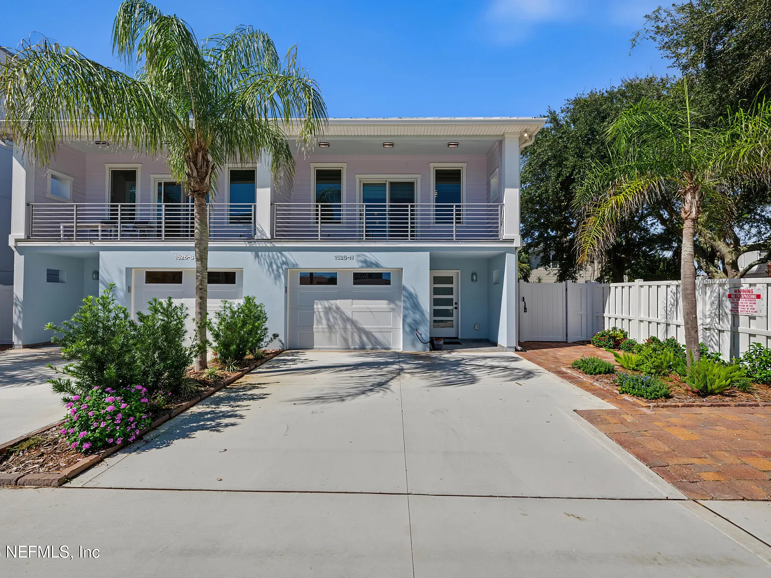 2 bed, 2.0 bath, 1386 sqft, $4,300 — Photo 2