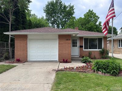 1813 Oxford St, Saginaw, MI, 48602