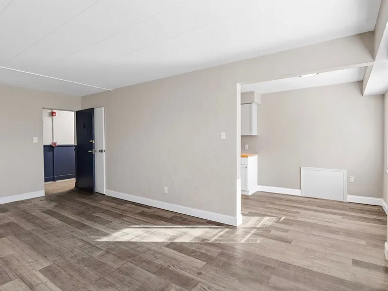 617 W Riverview Ave — Photo 26
