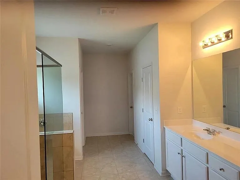 1817 Hanwoo Ln — Photo 9