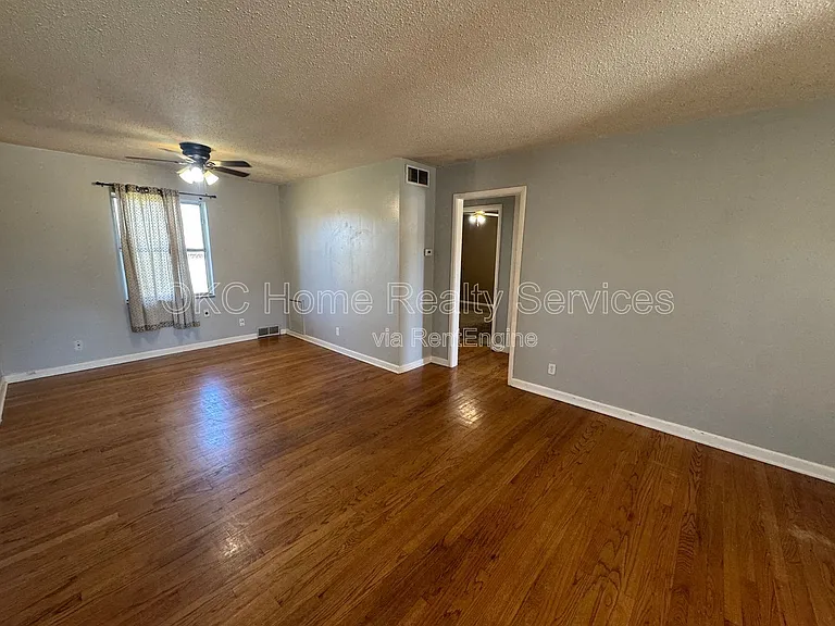 3801 NW 51st St — Photo 3