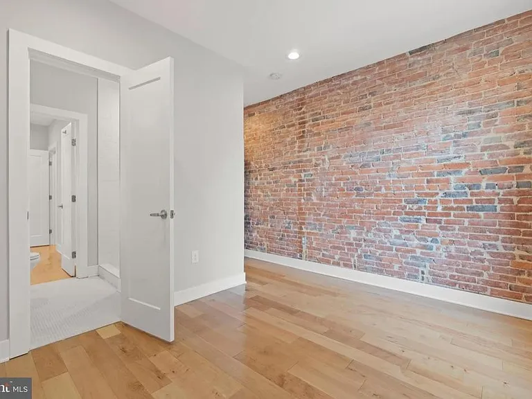 1121 Montello Ave NE #2 — Photo 14