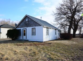 25015 W Center Rd, Waterloo, NE 68069