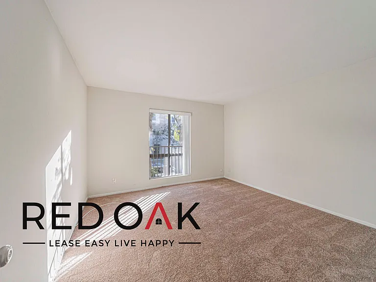 5204 Yarmouth Avenue — Photo 17