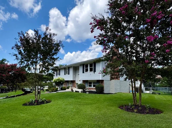 5 Brucetown Ct, Catonsville, MD 21228