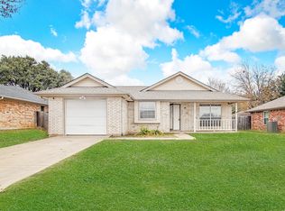606 McAnear St, Cleburne, TX 76033