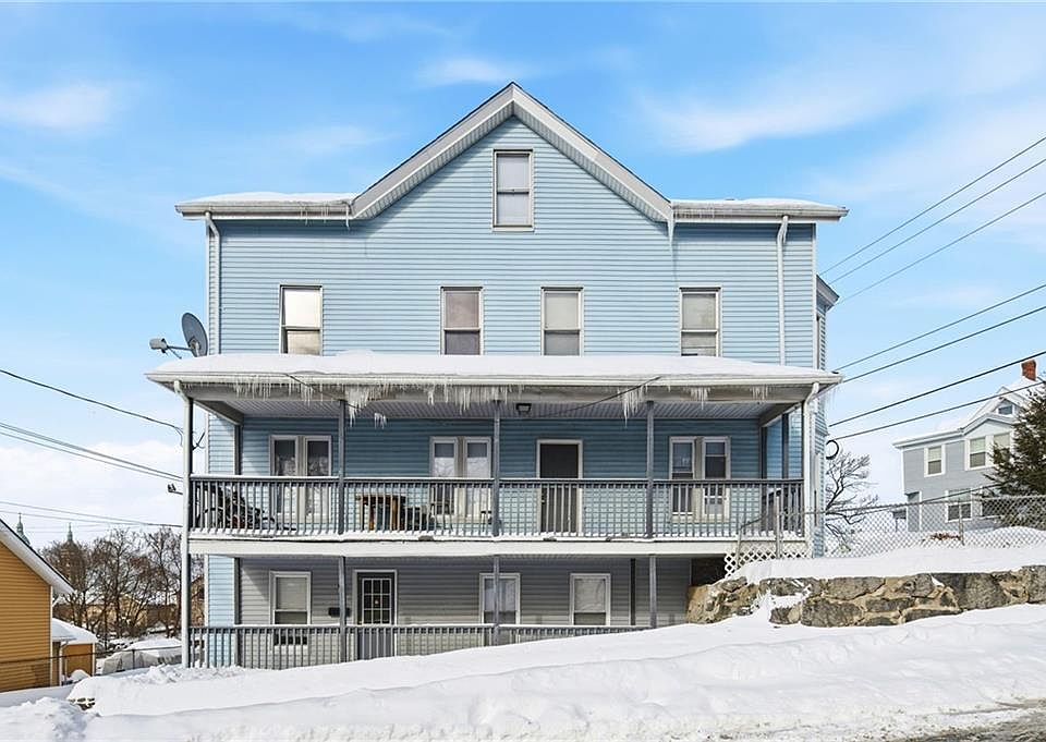 1st image of 271 Elm St