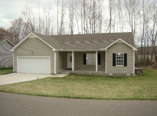 189 Foxfire Rd, Paris, TN 38242