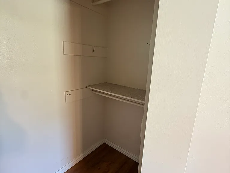 727 Kingswood Ave — Photo 32