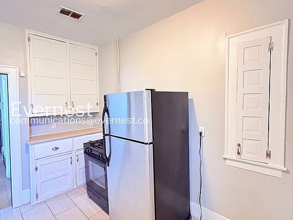2nd image of 9429 Brush St #2B