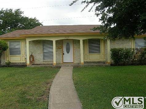 1st image of 929 Laguna Dr