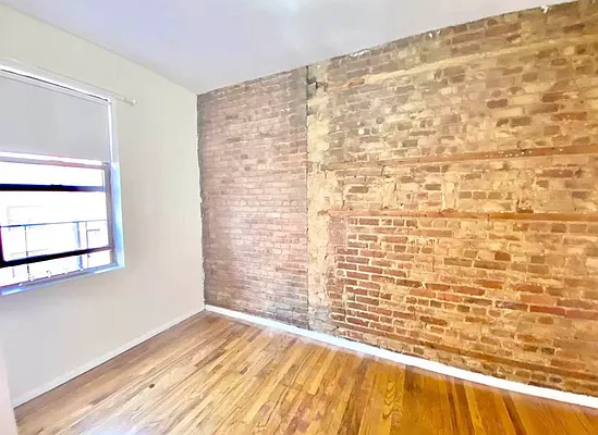 Rented by Crosstown Apartments NYC | media 32