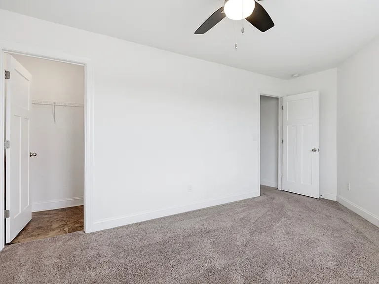 122 Rosedale Dr — Photo 7