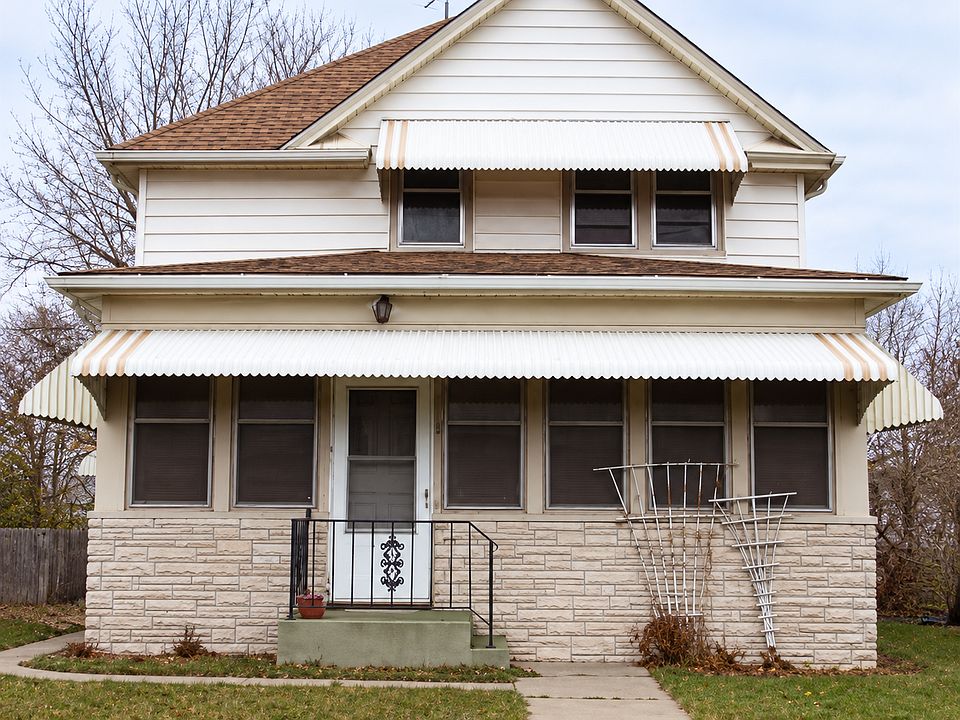 1st image of 915 Beech St