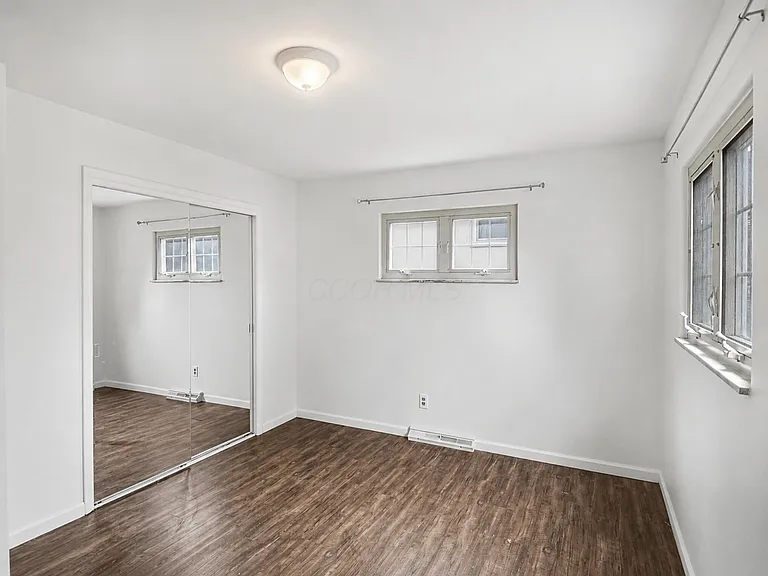 898 Havendale Dr — Photo 9