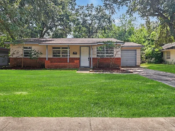 5131 Kelling St, Houston, TX 77045