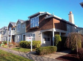 1430 NE Market Dr APT B, Fairview, OR 97024