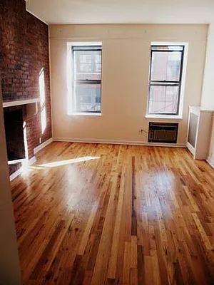 Rented by Metropolis Real Estate of Manhattan | media 43