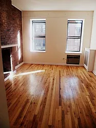 Rented by Metropolis Real Estate of Manhattan