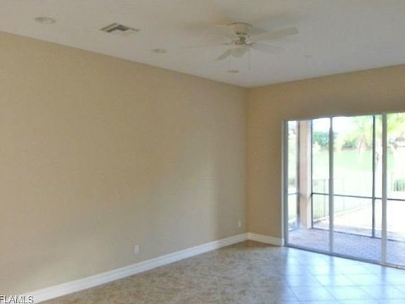 3rd image of 10363 Carolina Willow Dr