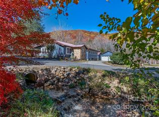 126 Sams Branch Rd, Candler, NC 28715