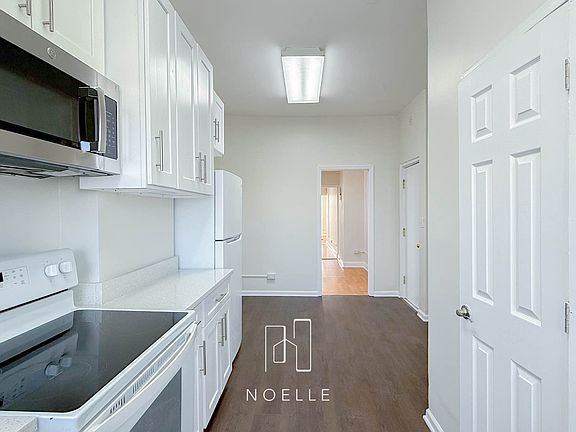 3rd image of 1521 Cooper Ave #2R