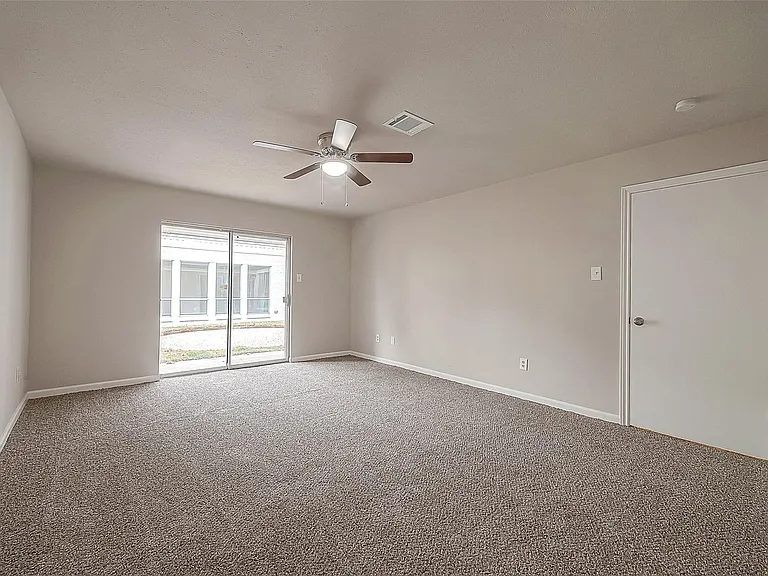 10811 Villa Lea Ln — Photo 28