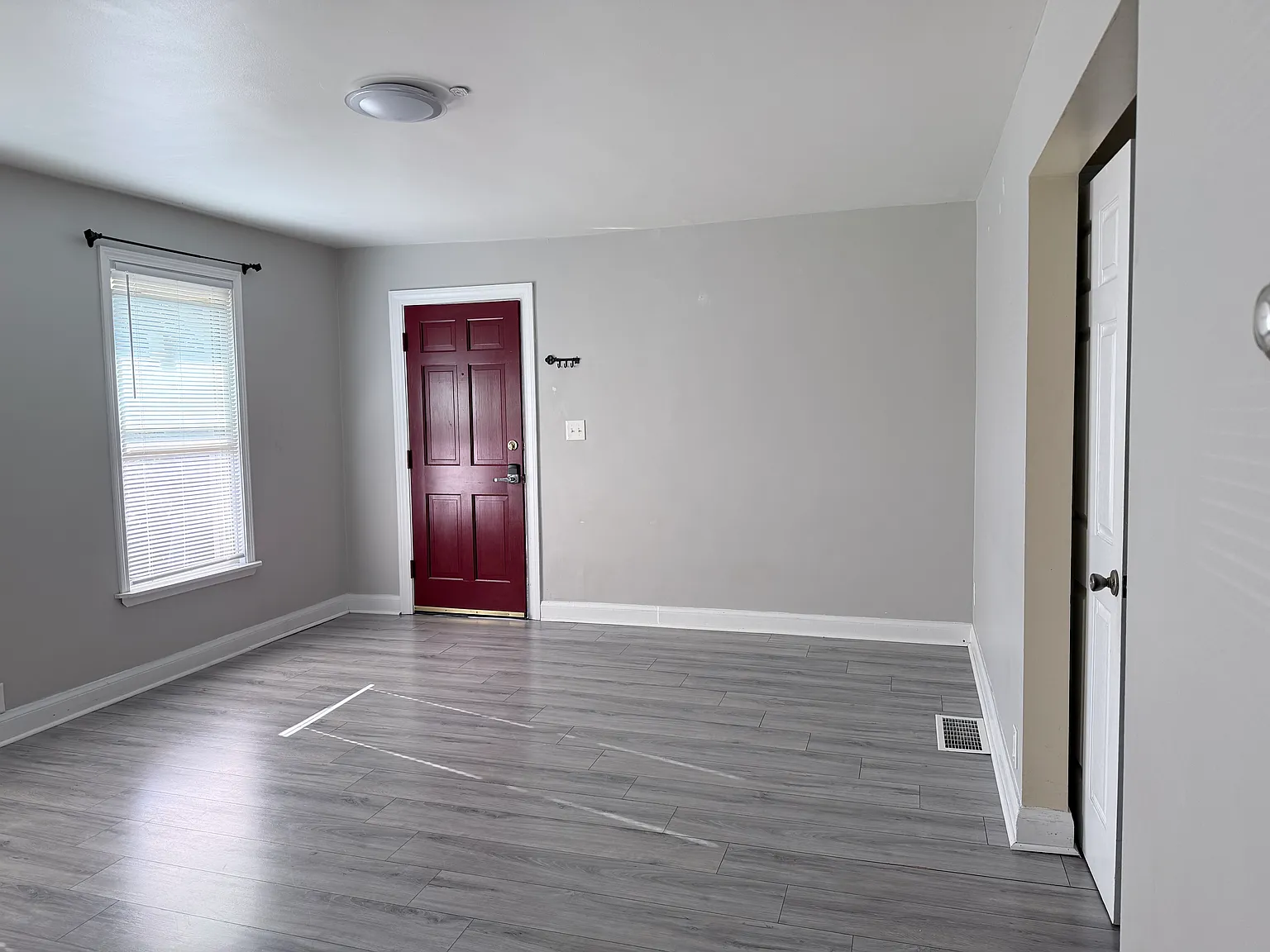 2 bed, 860 sqft, $1,250 — Photo 3